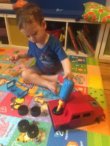 Idan building his truck
